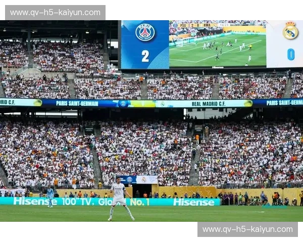 绿茵史诗，荣耀对决：小罗巴萨与皇马的恩怨情仇